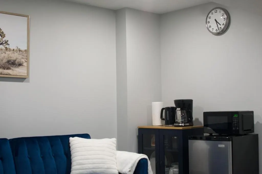 Sommie'S Place 2 Bedroom Suite Near Yyc Airport Apartment