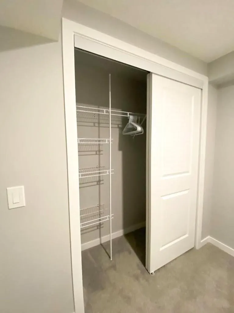 Apartment Sommie'S Place 2 Bedroom Suite Near Yyc Airport