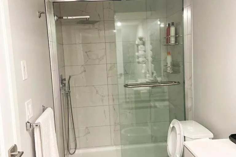 Sommie'S Place 2 Bedroom Suite Near Yyc Airport Canada