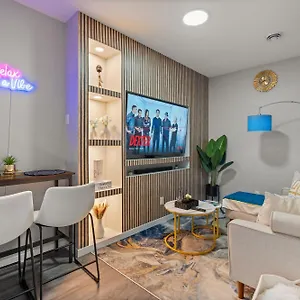 Meriweather - Breathtaking 1-bedroom Apartment